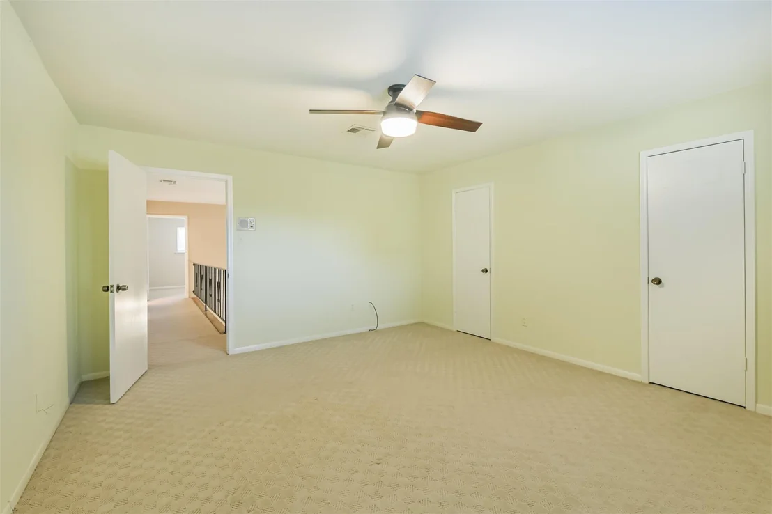 Photo of 9314 Roos Road
