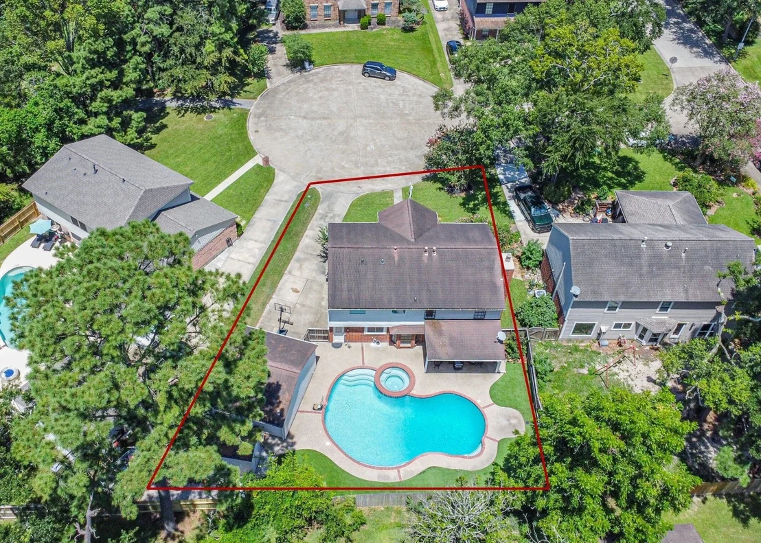 Photo of 2604 Silver Falls Drive