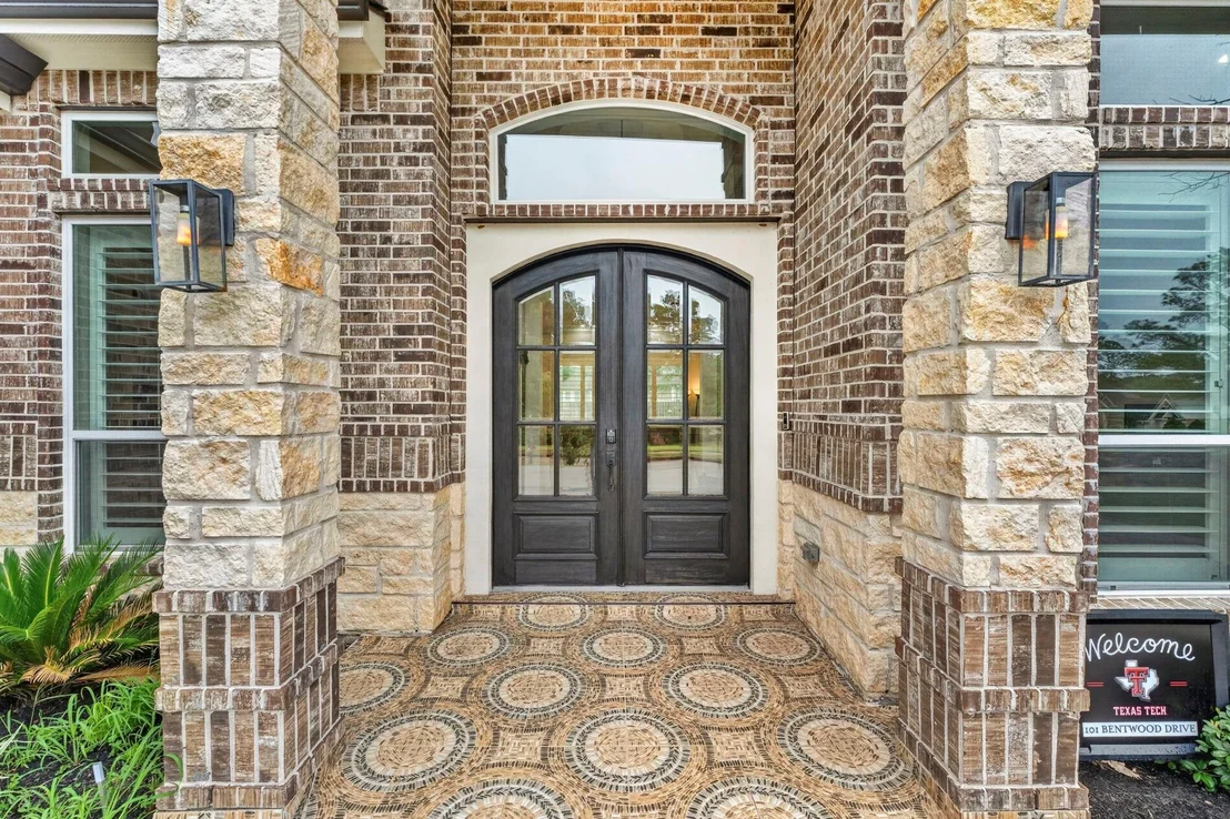 Photo of 101 Bentwood Drive