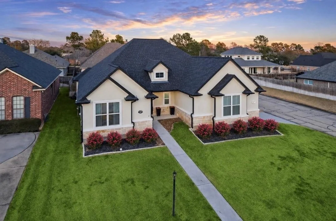 Photo of 203 Hampton Glen Road