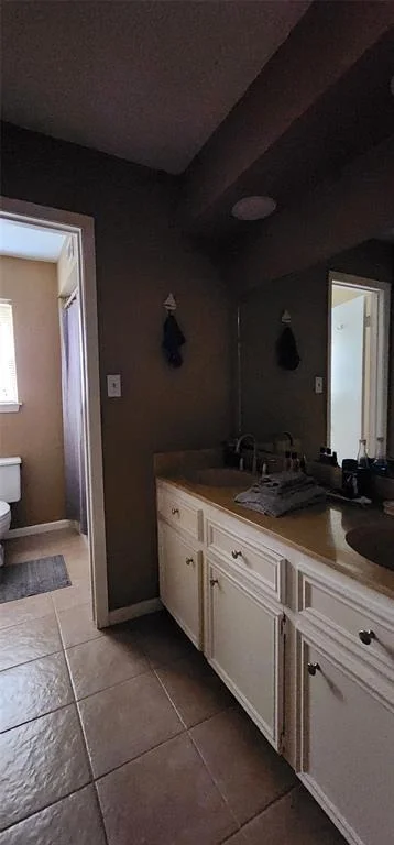 Photo of 532 S Rivershire Drive