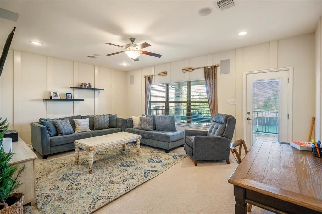 Photo of 7526 Laguna Lake Drive