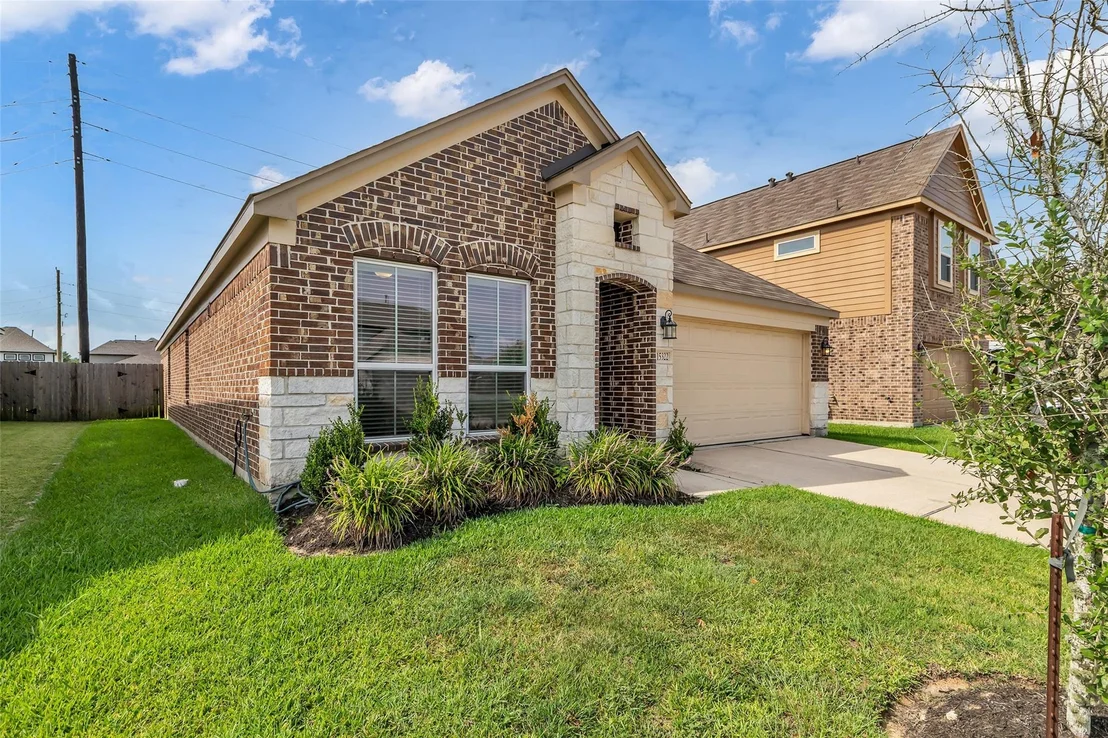 Photo of 15322 Laceleaf Trail