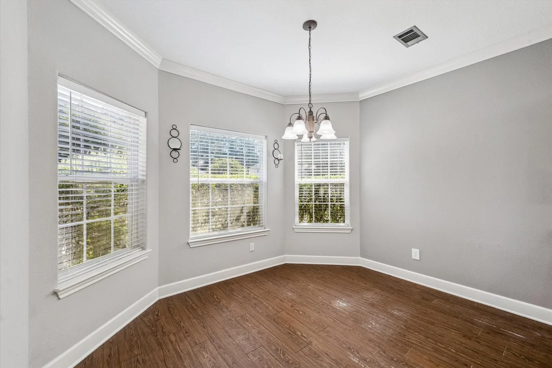 Photo of 8 Pine Way