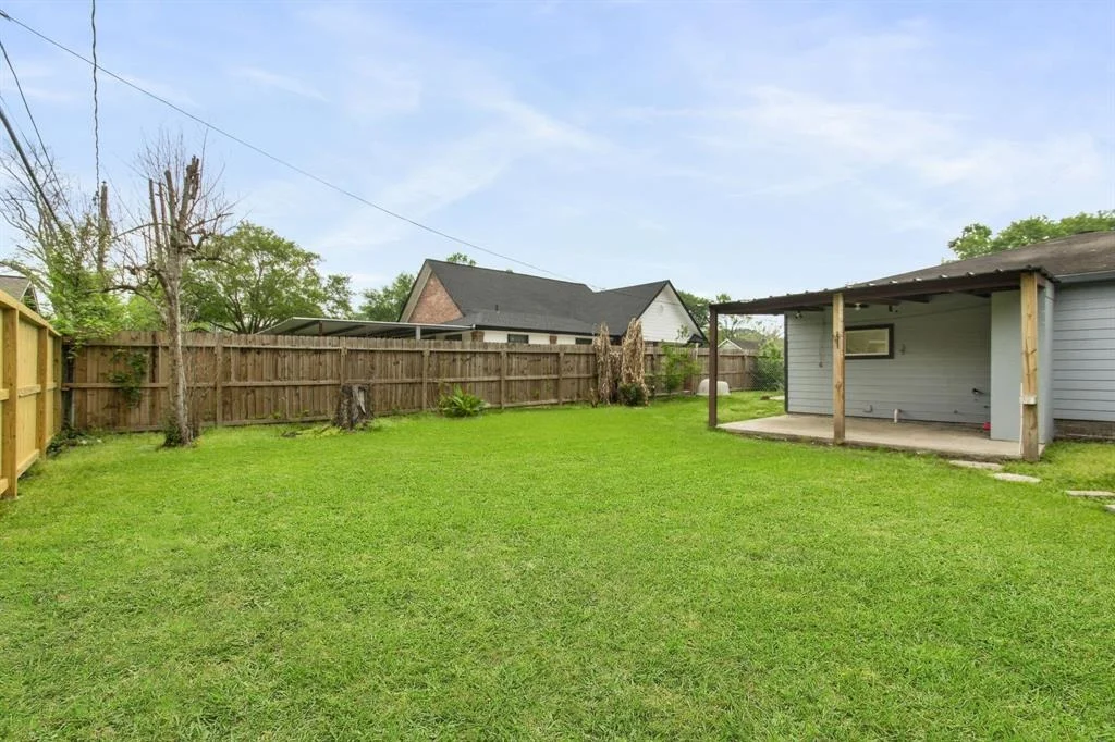 Photo of 6023 Glen Lee Drive