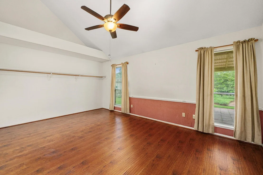 Photo of 902 Mesa Terrace Drive