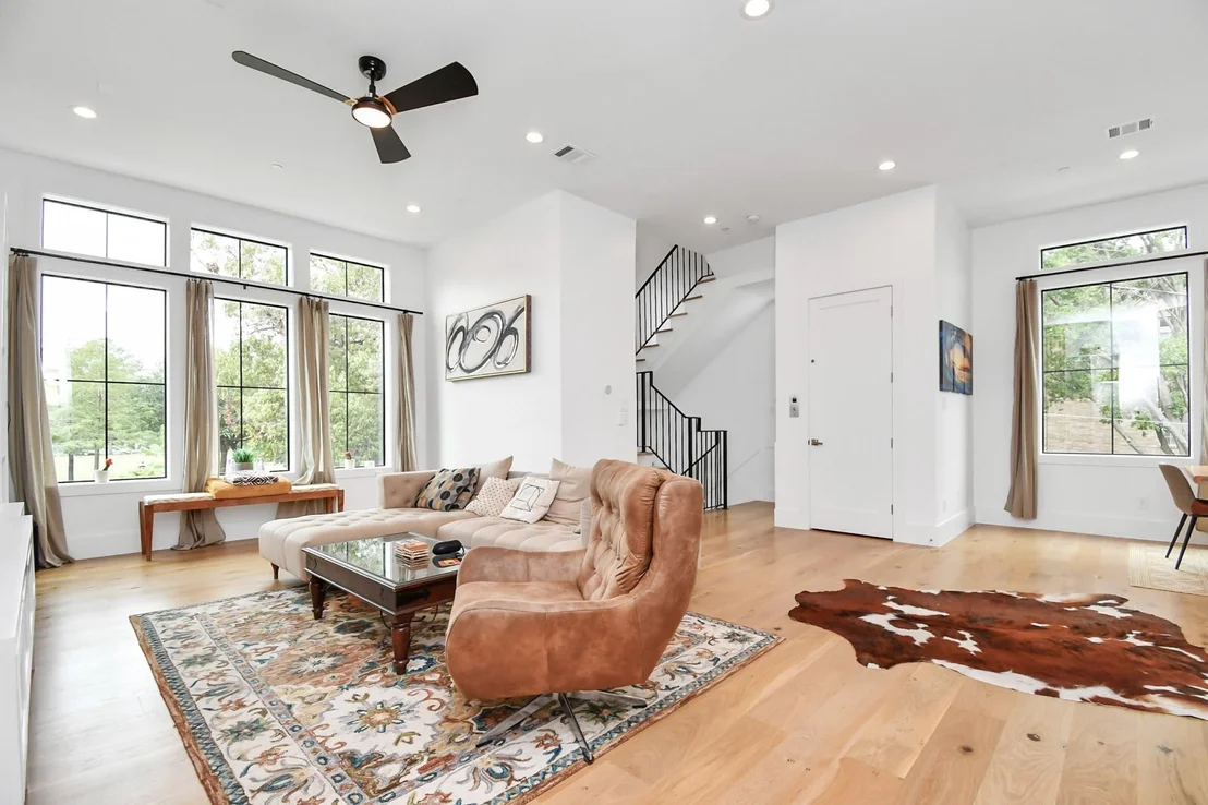 Photo of 2303 Yupon Street