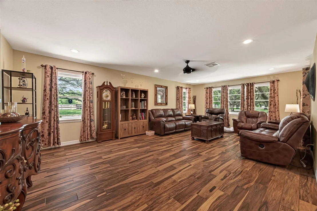 Photo of 5606 Highland Road