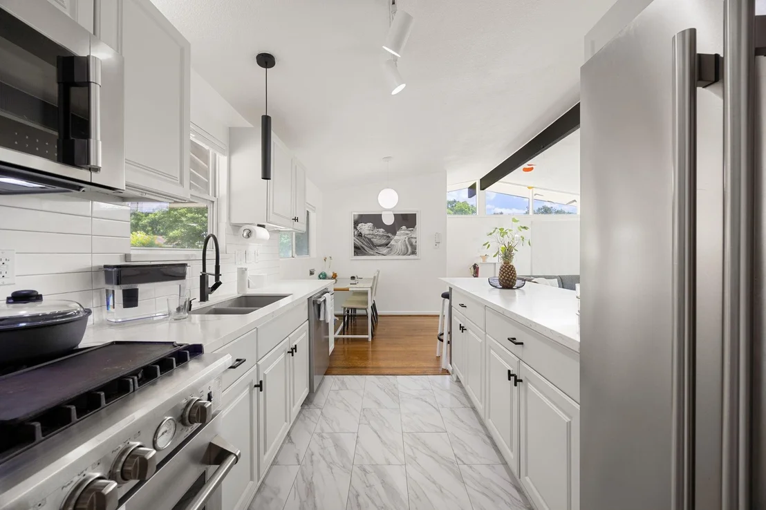 Photo of 6617 Scribner Road
