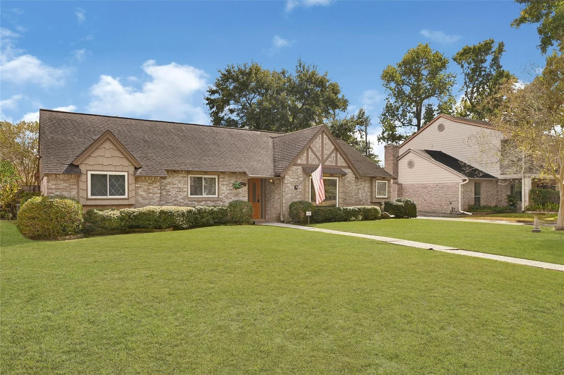 Photo of 1511 Bodart Drive