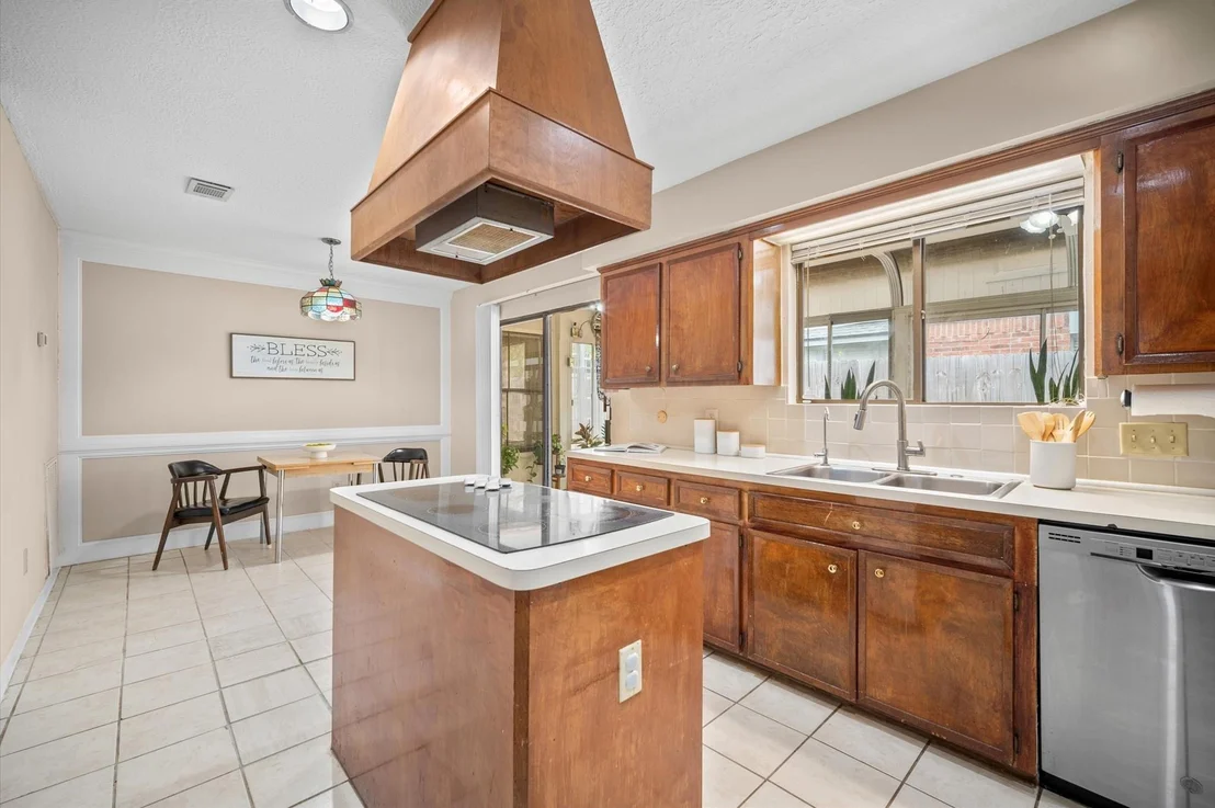 Photo of 2934 Ashford Trail Drive