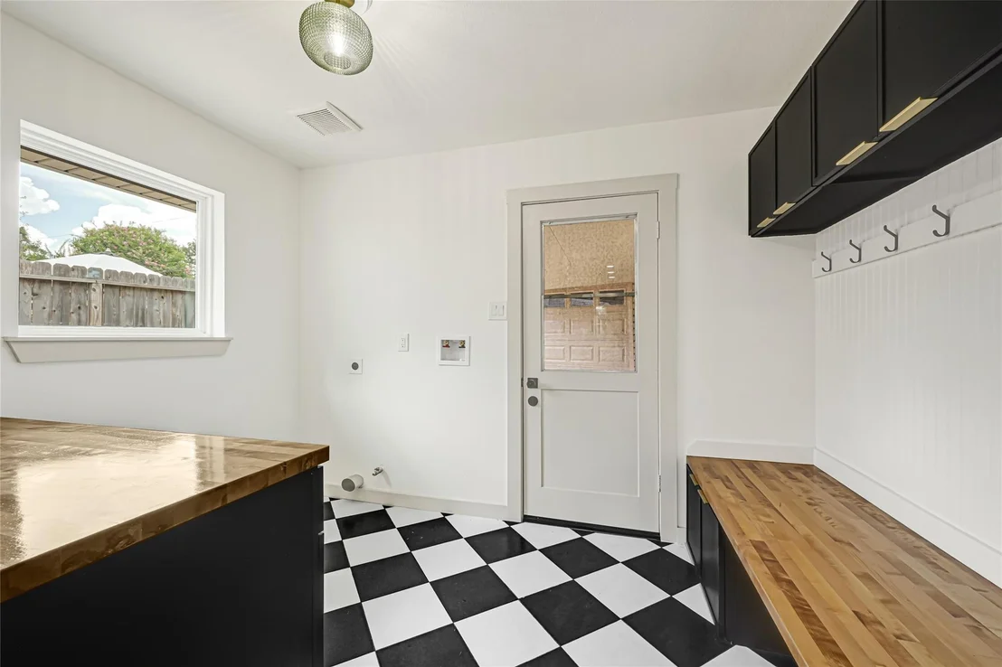 Photo of 11306 Valley Spring Drive