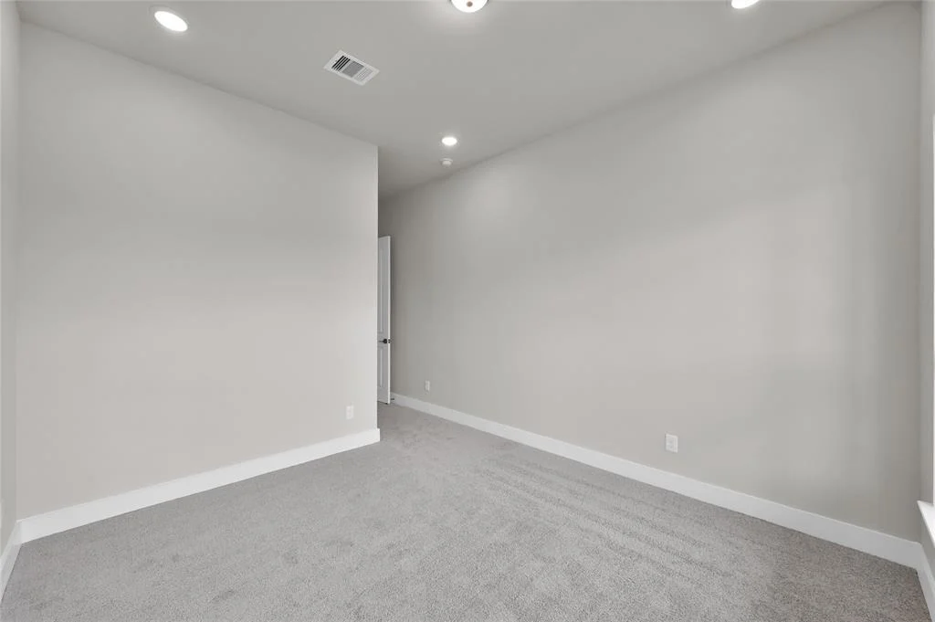 Photo of 165 Peninsula Point Drive