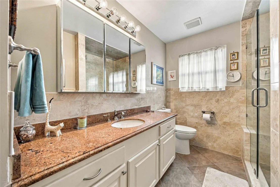 Photo of 6002 Saxon Drive