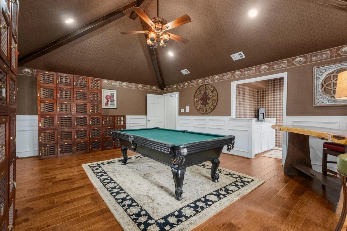 Photo of 15902 Guinstead Drive