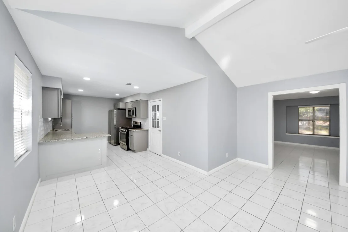 Photo of 6031 Dellfern Drive