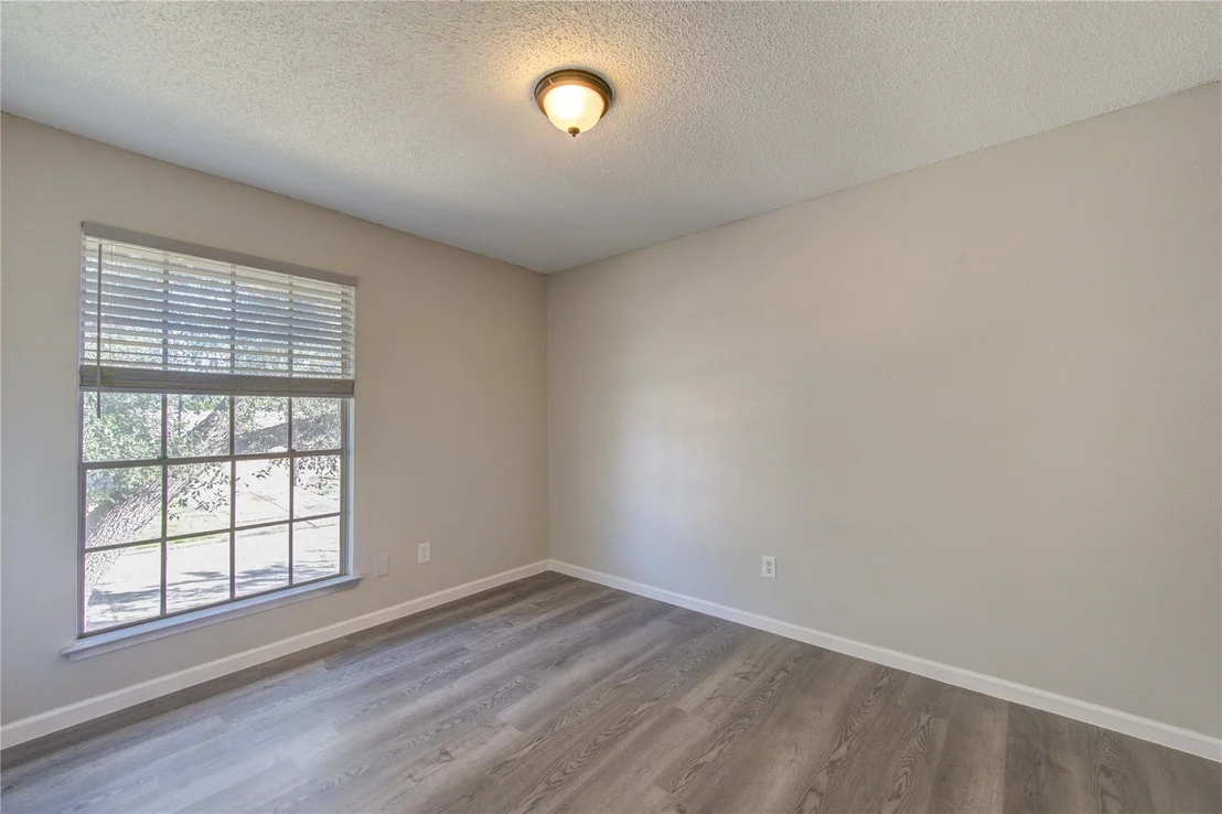 Photo of 6910 Navidad Road