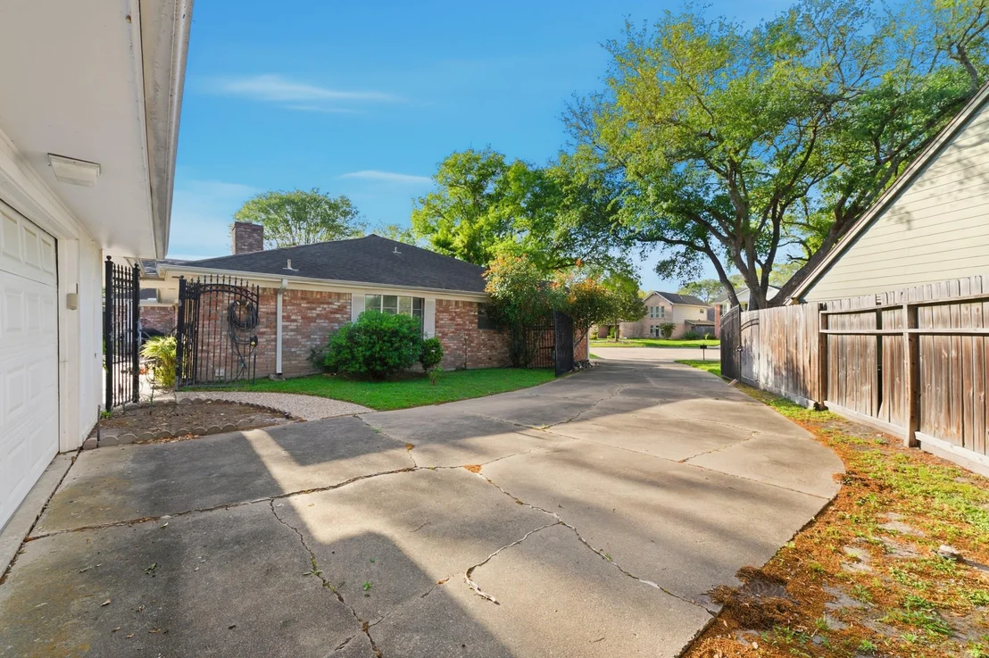 Photo of 942 Brunswick Circle