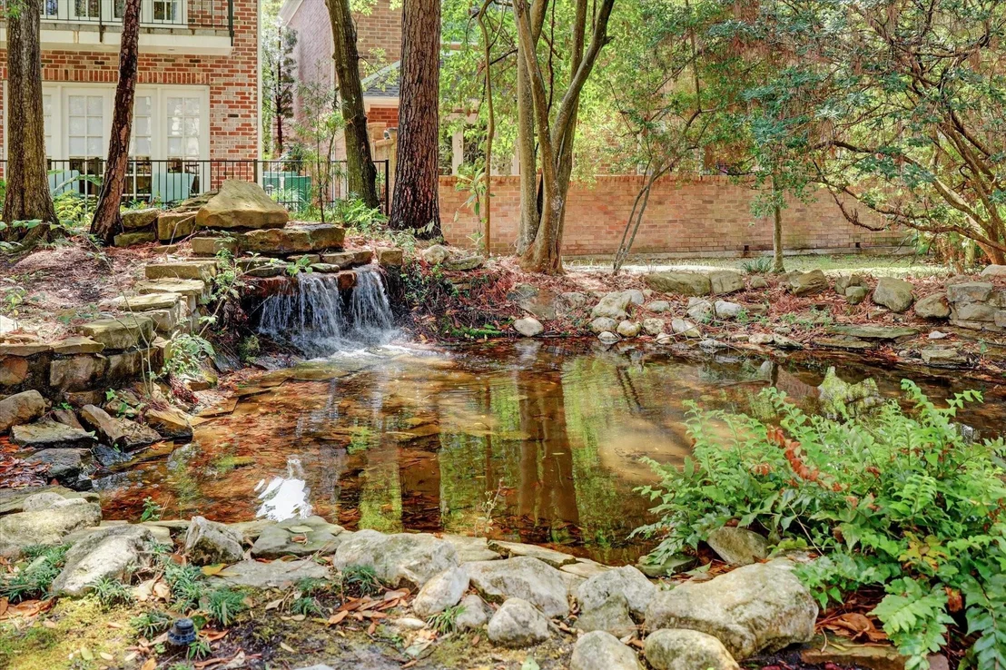 Photo of 231 Sugarberry Circle