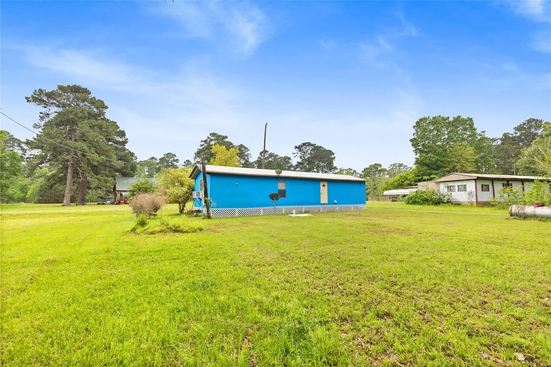 Photo of 370 Lakeside Circle