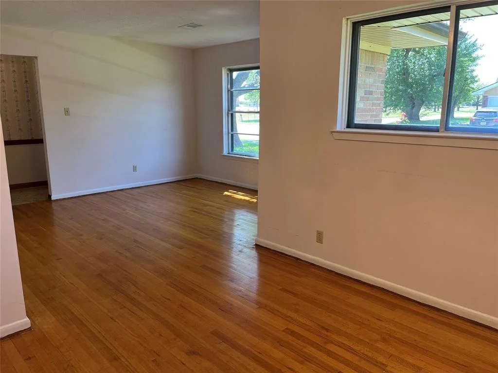 Photo of 1711 Blackburn Drive