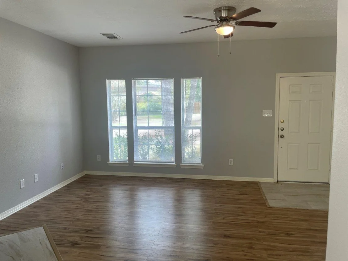 Photo of 5331 Rivergate Drive