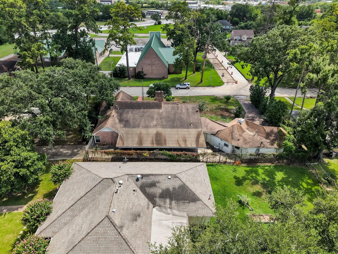 Photo of 4425 Laurel Drive