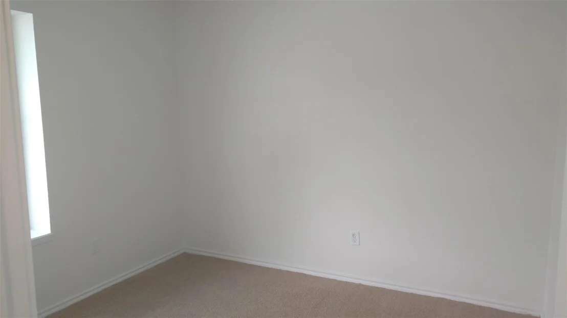 Photo of 4719 Rivertree Lane
