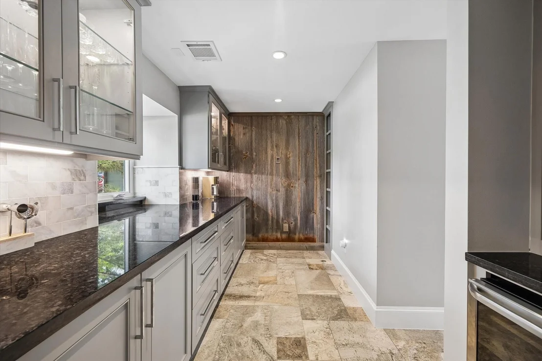 Photo of 4615 Golf Drive