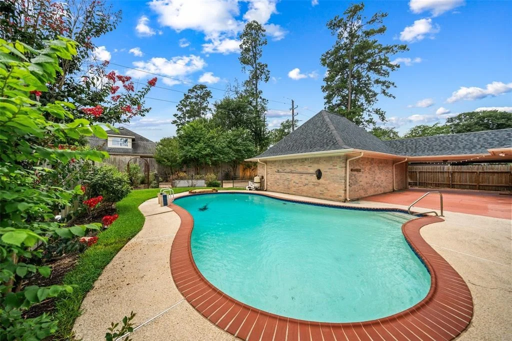 Photo of 19011 Oakway Drive