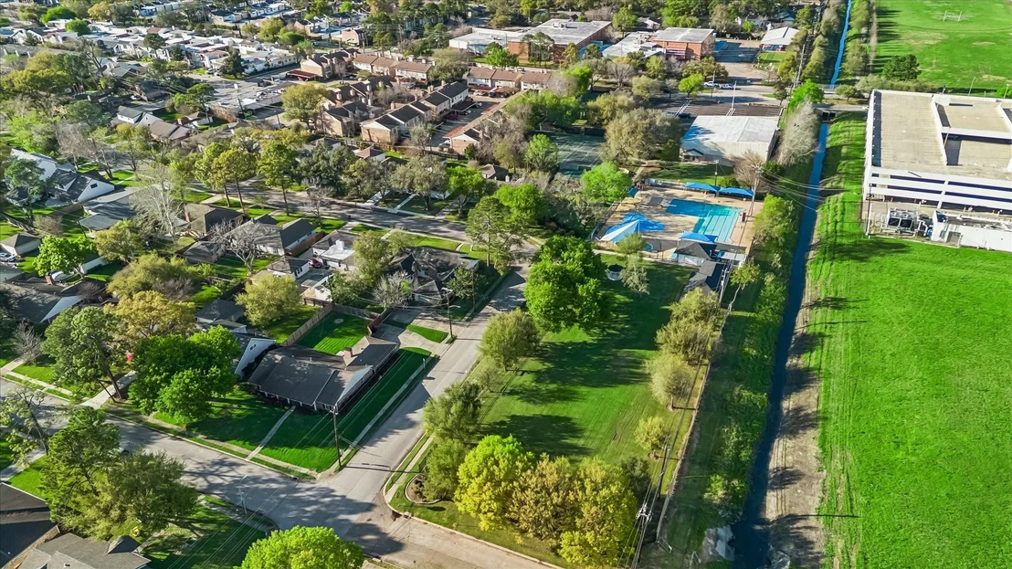 Photo of 10602 Del Monte Drive