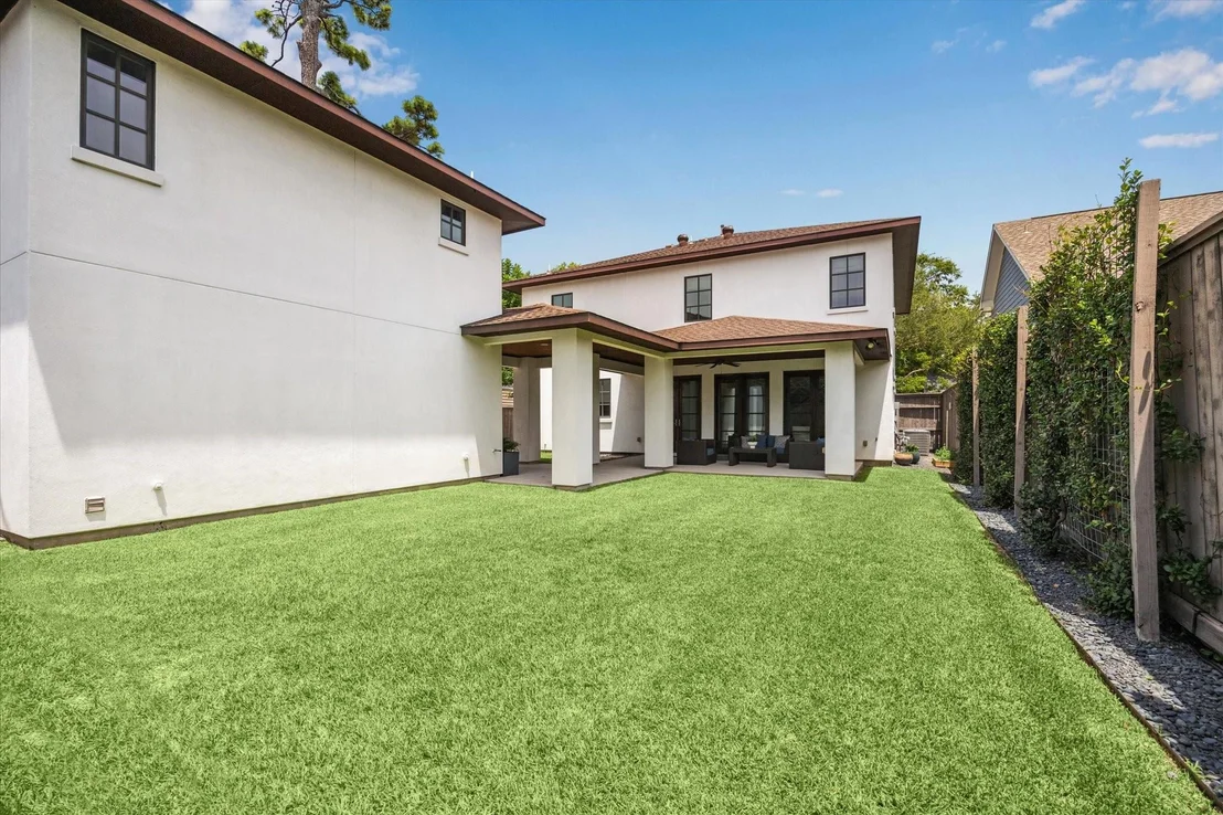 Photo of 1901 Gardenia Drive