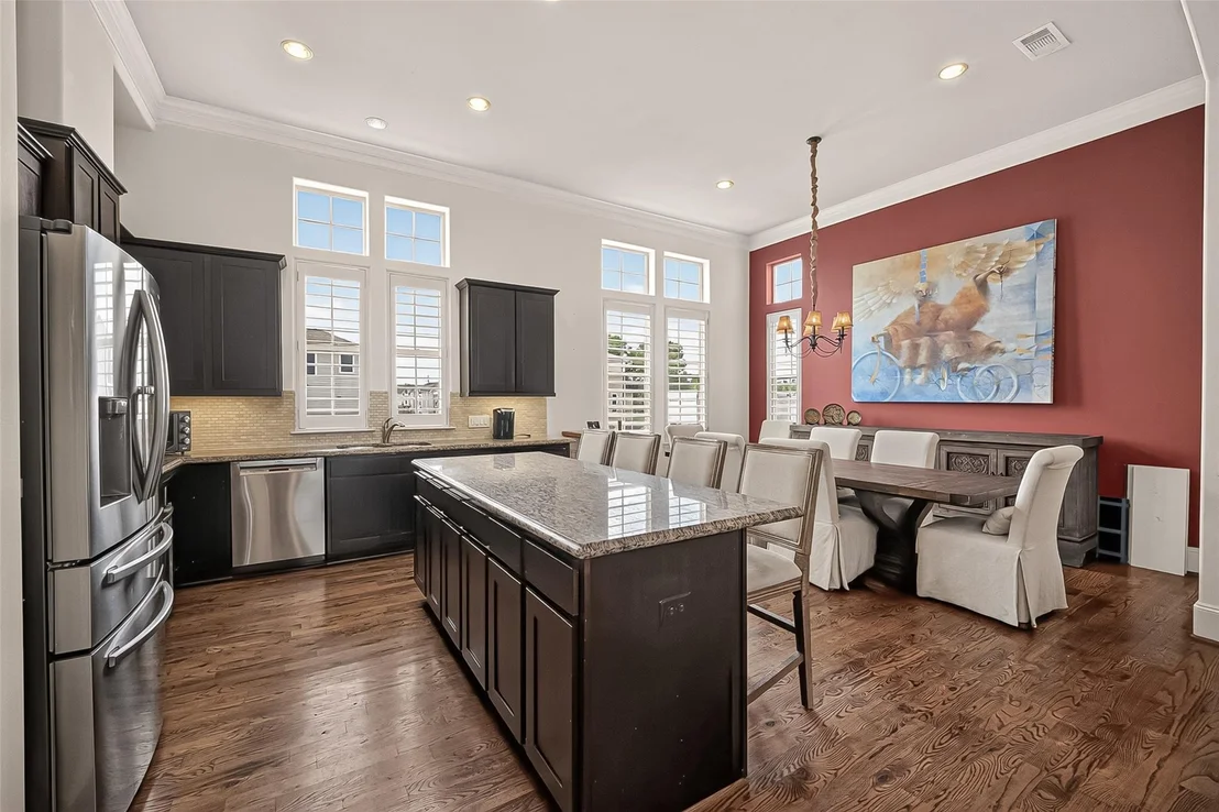 Photo of 10929 Upland Park