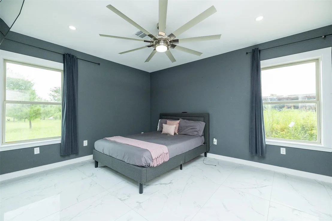Photo of 1429 Road 5728