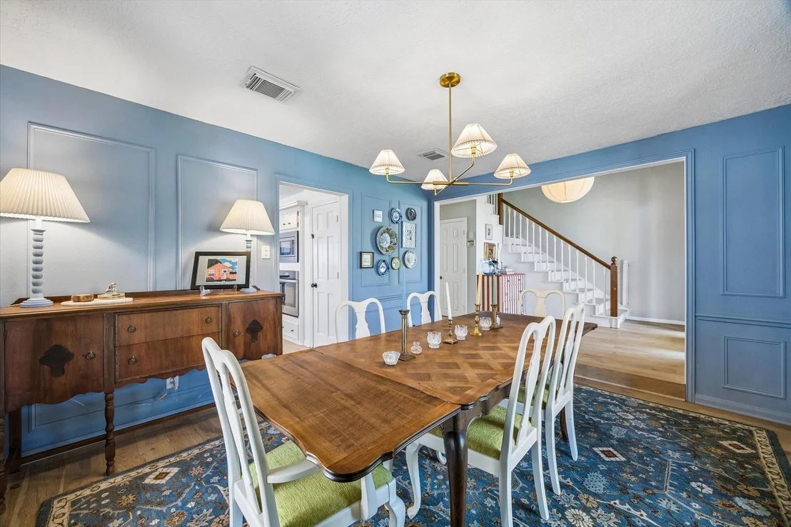 Photo of 2107 Ashgrove Drive