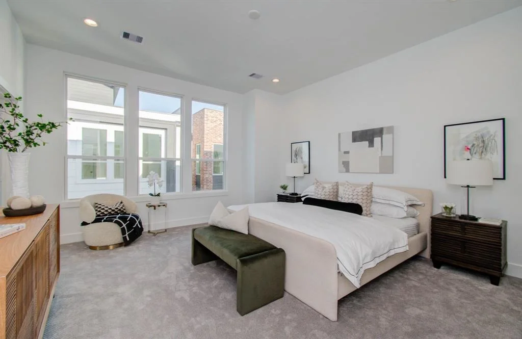 Photo of 3010 Lamar Street