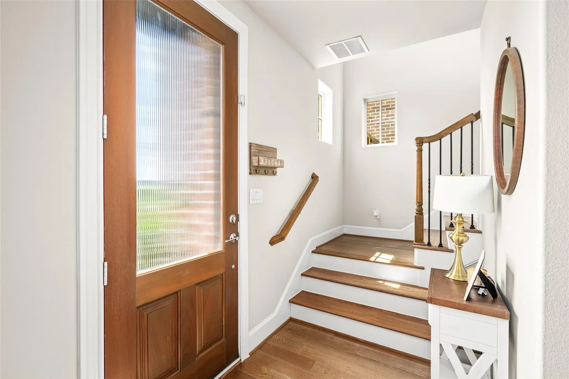 Photo of 8668 Emnora Lane