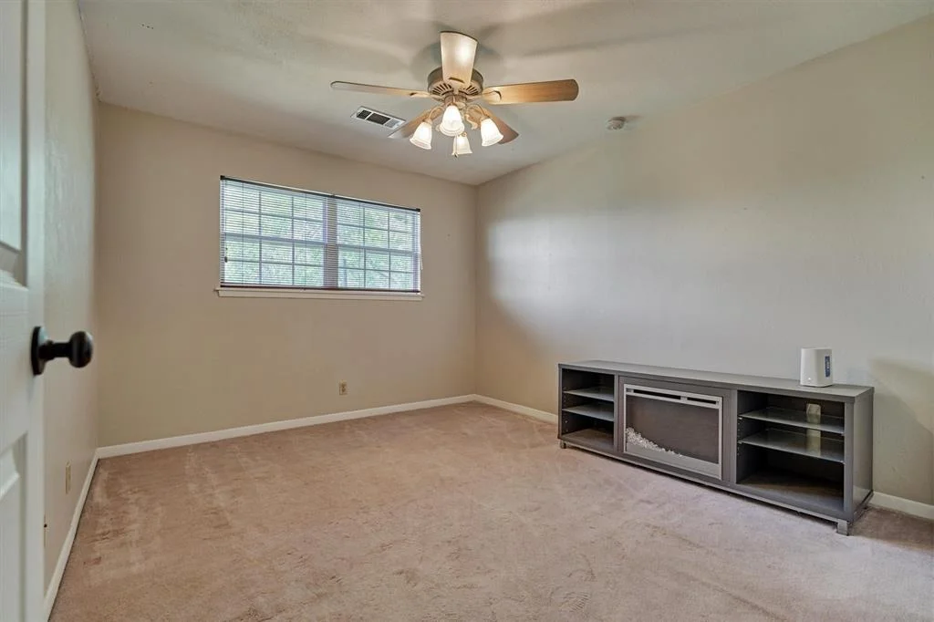 Photo of 23803 Ironside Road