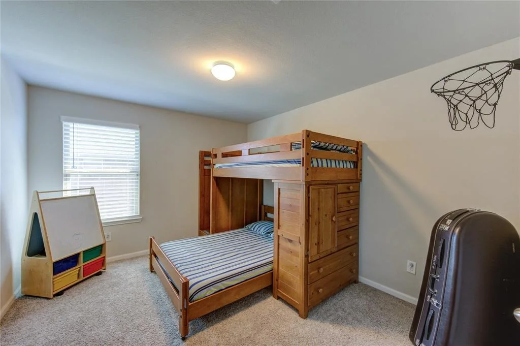 Photo of 9011 Hemlock Drive