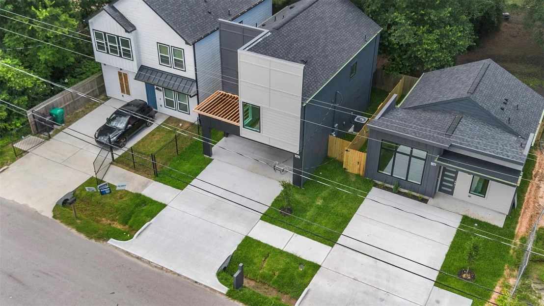 Photo of 1275 Dewalt Street