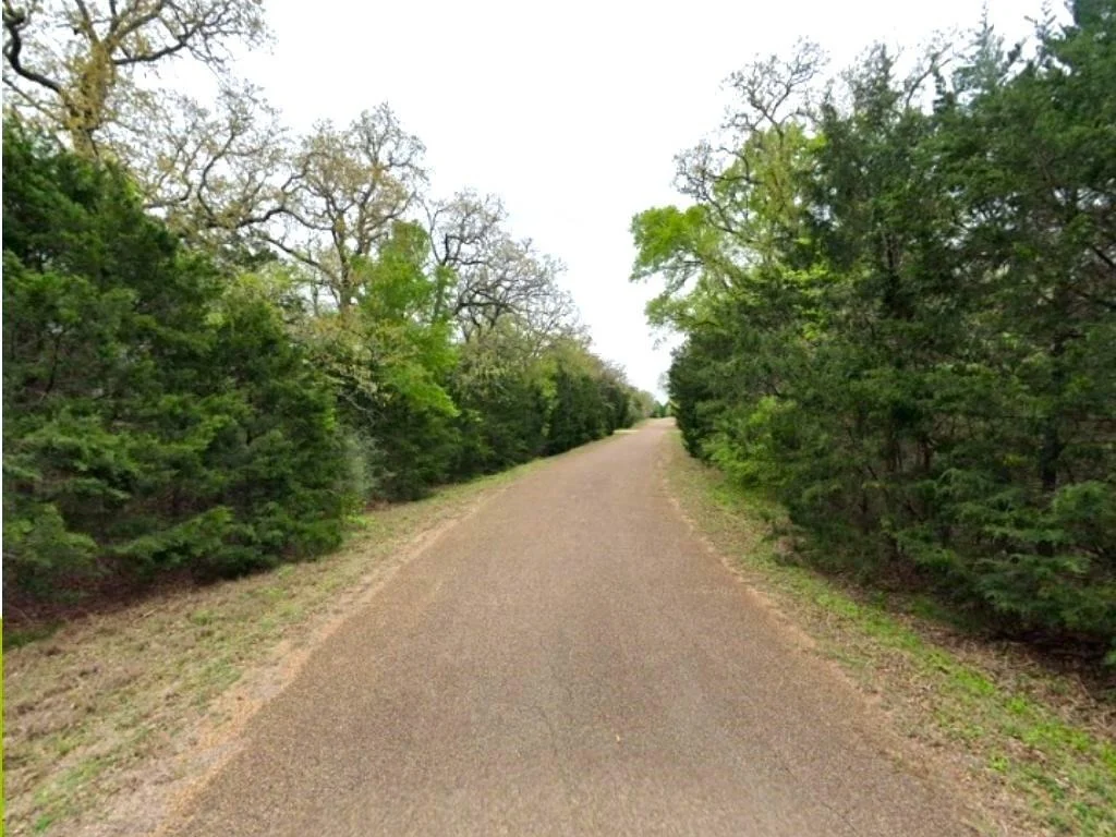 Photo of 320 Oak Forest Road