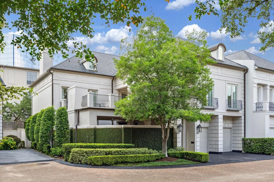 Photo of 20 Eaton Square