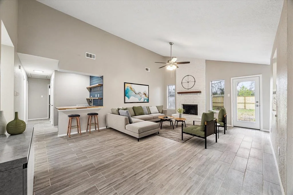 Photo of 16111 Windom Drive