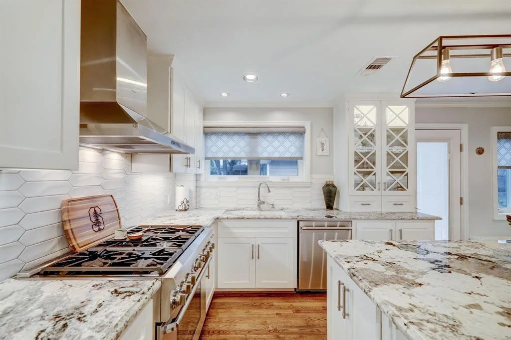 Photo of 2535 N Macgregor Way