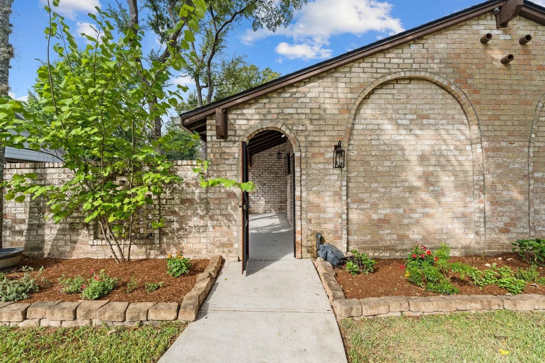 Photo of 315 Greenpark Drive