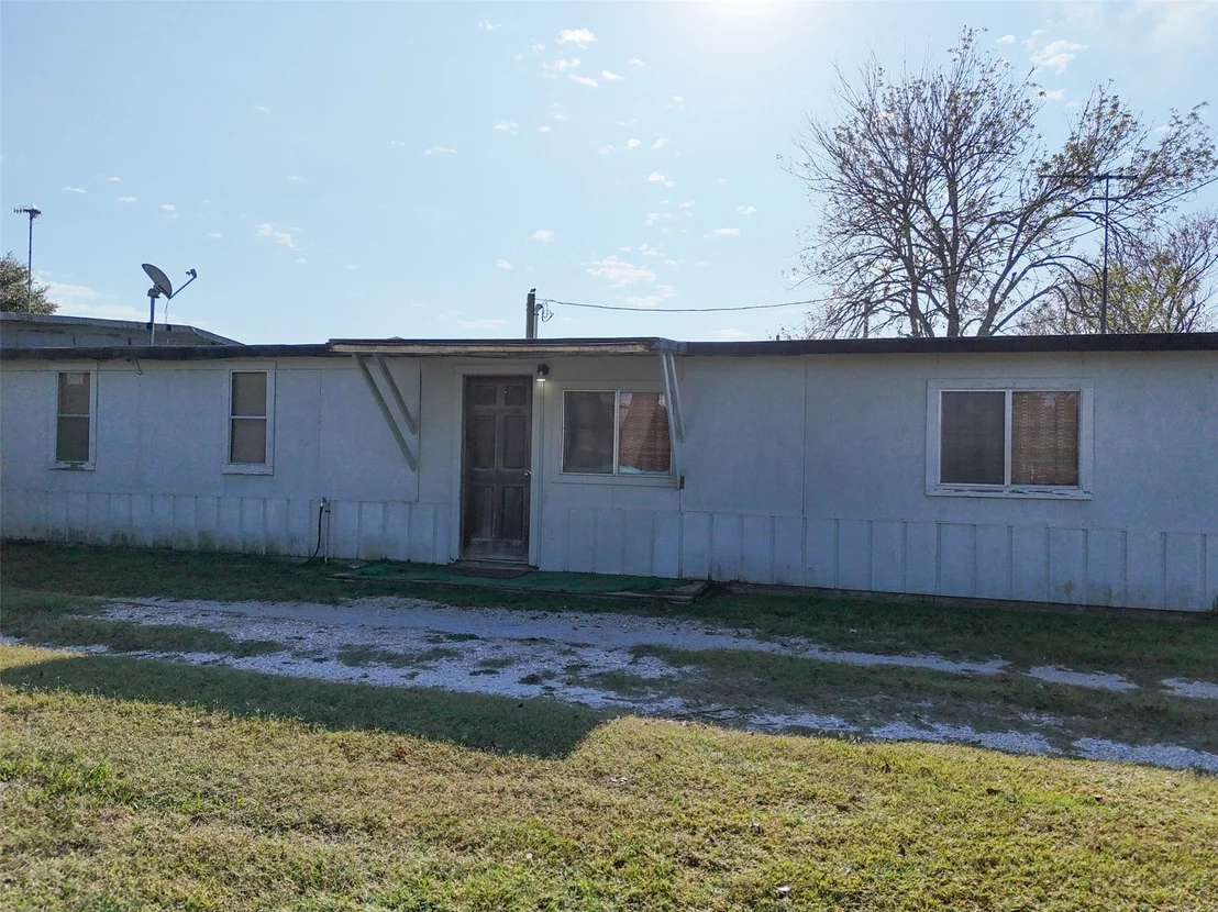 Photo of 686 County Road 257
