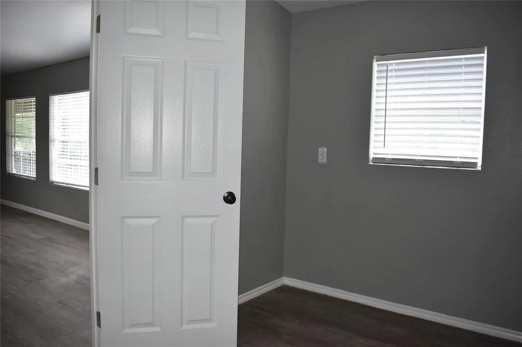 Photo of 25 Wood Glen