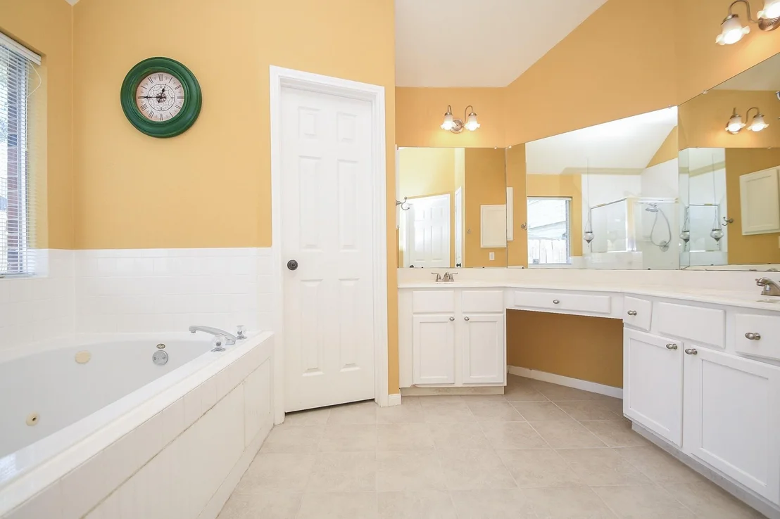Photo of 24314 Schivener House
