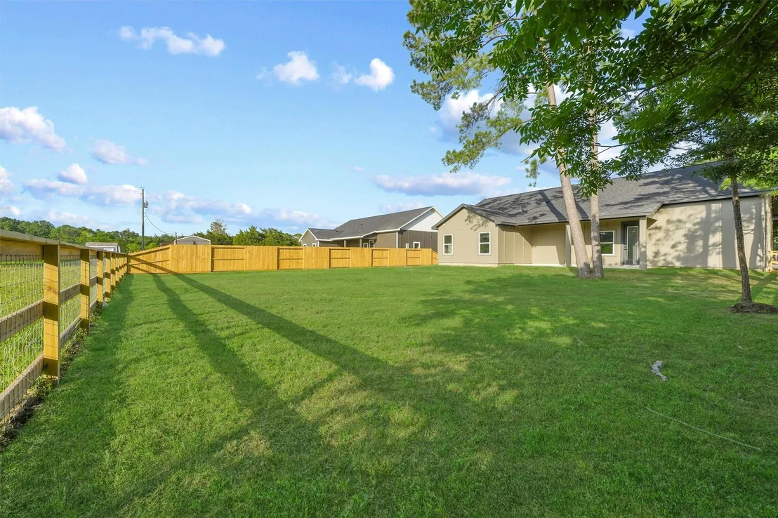 Photo of 252 Davis Bend Road