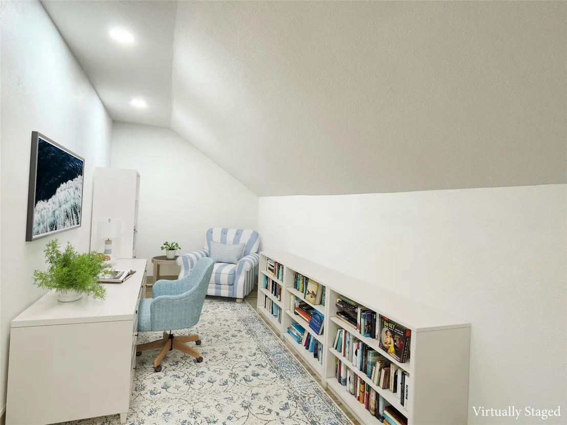 Photo of 210 W Crescent Drive